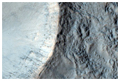 Well-Preserved 1-Kilometer Impact Crater