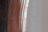Active Frost Avalanches on Fractured Steep Scarp
