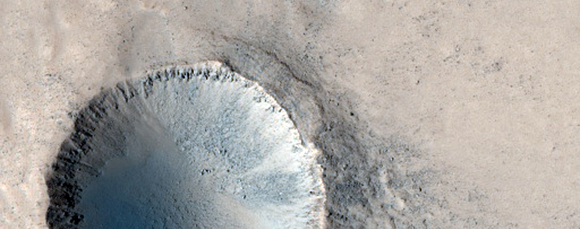 Fresh Crater on Northern Plains
