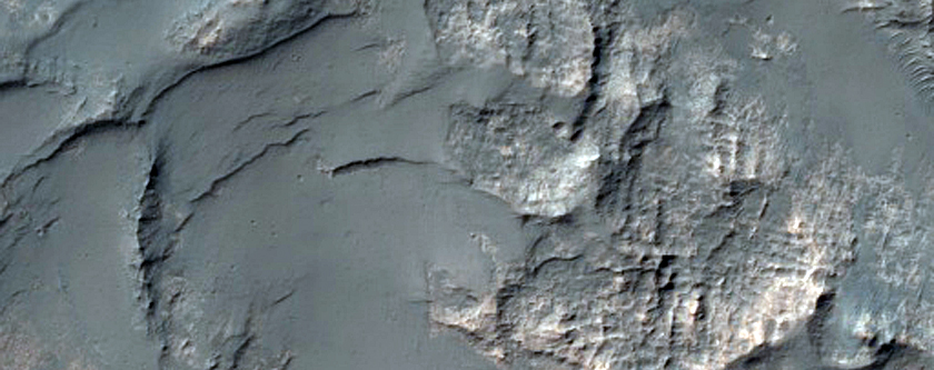 Dark Ridges over Light-Toned Substrate in Eridania Region
