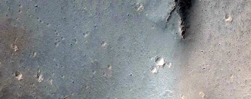 Landslides in Trough South of Ius Chasma
