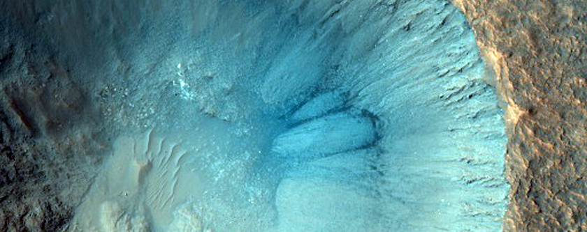 Crater and Lineae in Chryse Planitia
