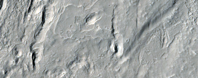 Double Layer Ejecta Blanket of Young Crater
