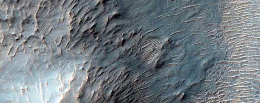 Landslide Deposits in Ius Chasma
