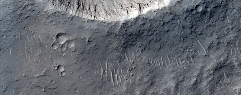 Well-Preserved 1-Kilometer Impact Crater
