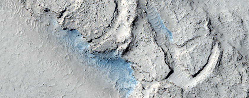 Uplifted Ridge in Central Elysium Planitia
