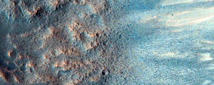 Crater Wall in Chryse Planitia

