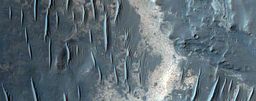 Light-Toned Bakhuysen Crater Ejecta Deposits
