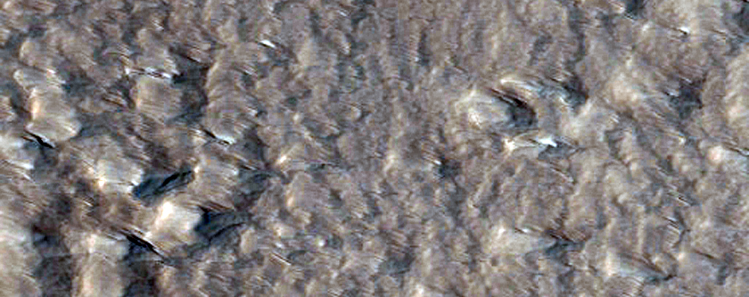 Lava Channel and Fissure Northeast of Ascraeus Mons
