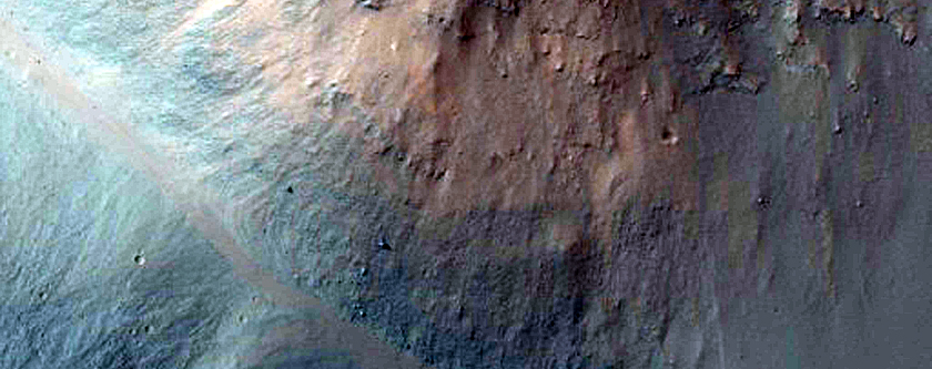 Bedrock Exposures in Eos Chasma
