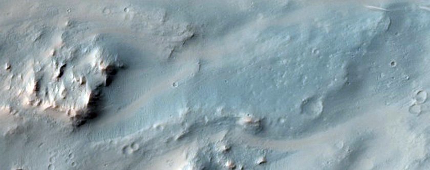 Wall of Impact Crater in Terra Sirenum
