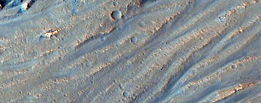 Eastern Rim of Well-Preserved 25-Kilometer Crater in Acidalia Planitia
