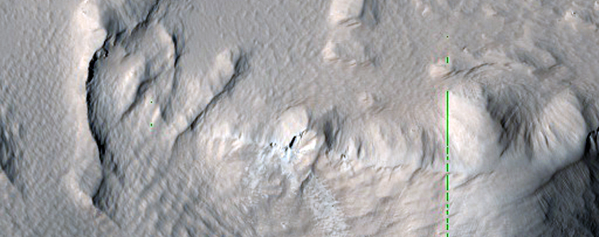Slope and Wind Streaks on Southeast Flank of Olympus Mons
