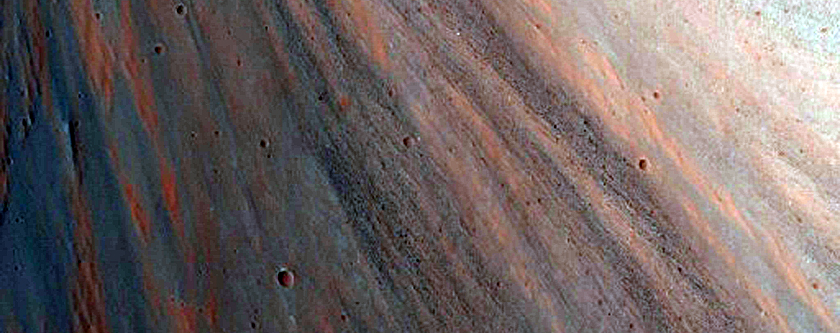 East Coprates Chasma Massif Slopes
