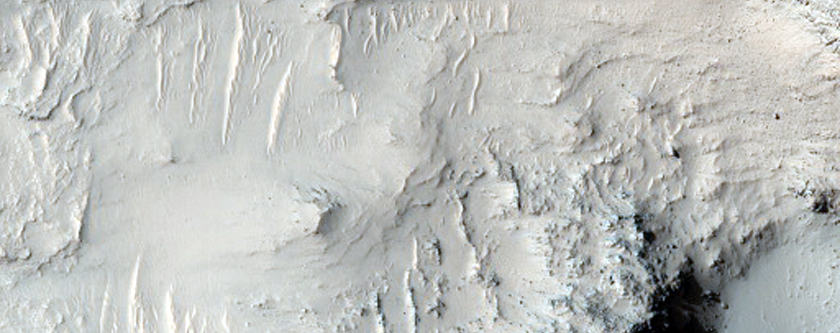 Outcrops on Crater Floor
