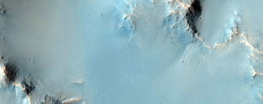 Rim of Verlaine Crater
