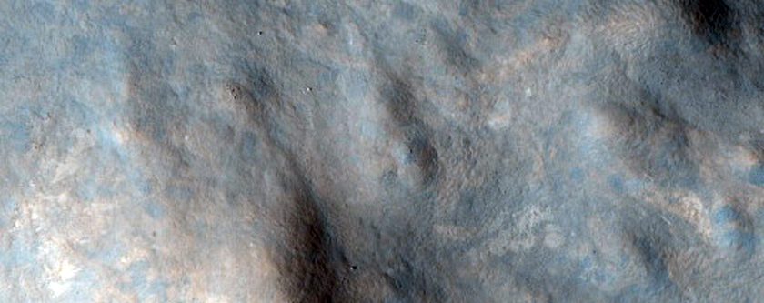 Crater with Central Mound in Nilosyrtis Mensae
