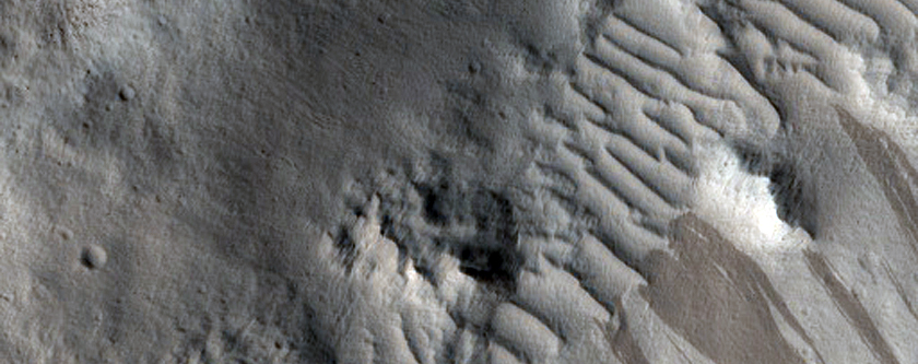 Layers and Possible Bench in Northern Mid-Latitude Trough
