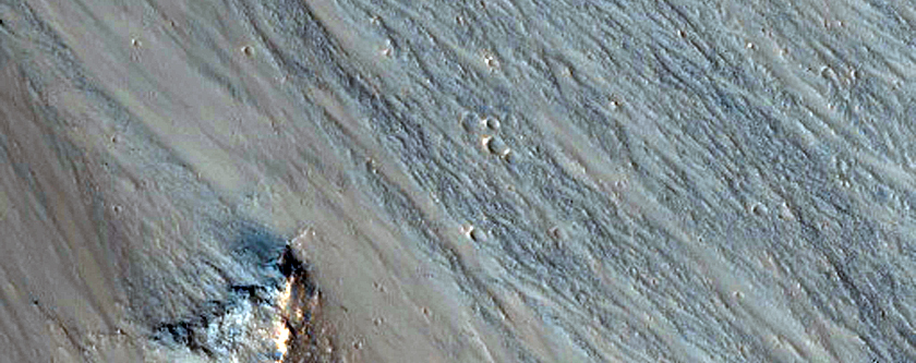 Bedrock Exposures in Juventae Chasma