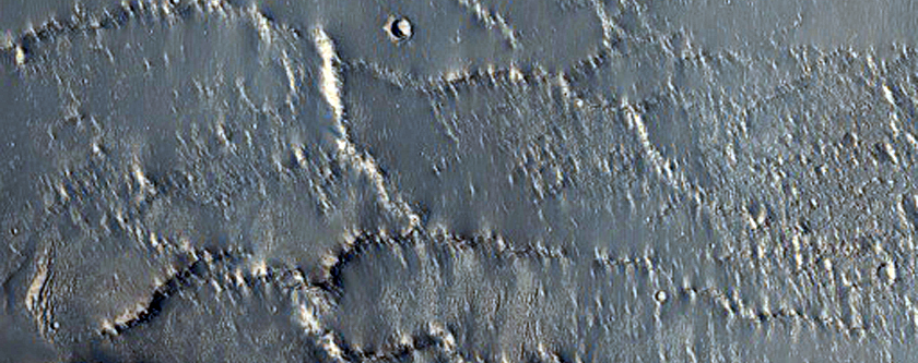Ridges on Floor of Ius Chasma