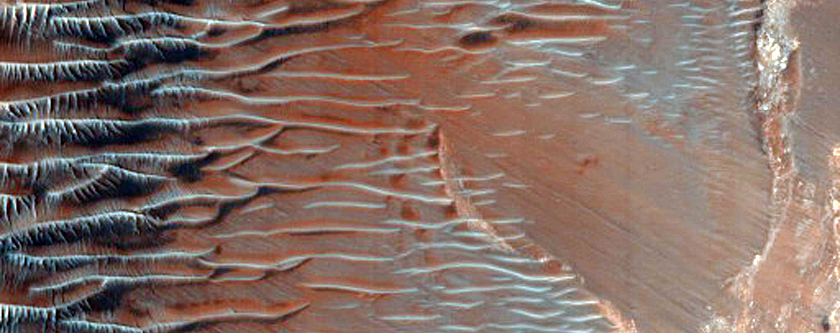 Steep Slope in Eastern Noctis Labyrinthus