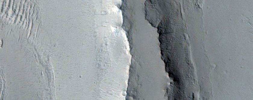 Layers in Crater in Arabia Terra
