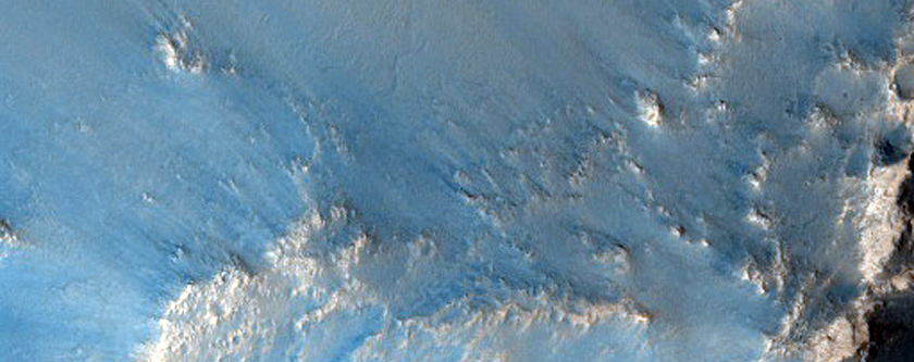Layers in Schiaparelli Crater