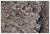Lava Flows Near Top of Ascraeus Mons
