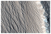 Streamlined Shapes in Labou Vallis
