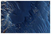 Light Toned Outcrops in Aureum Chaos
