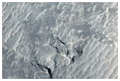 Sinuous Ridge within Valley on Aeolis Planum
