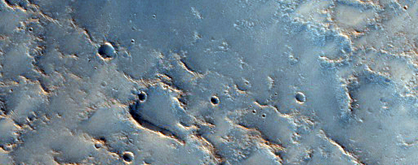 Fractured Ground Near Isidis Planitia
