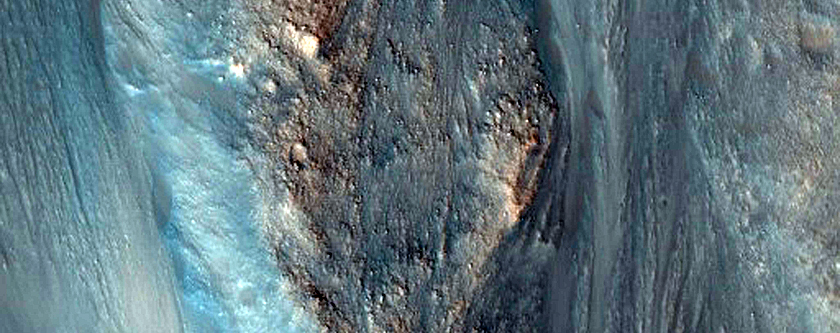 Steep Slopes of Hebes Chasma
