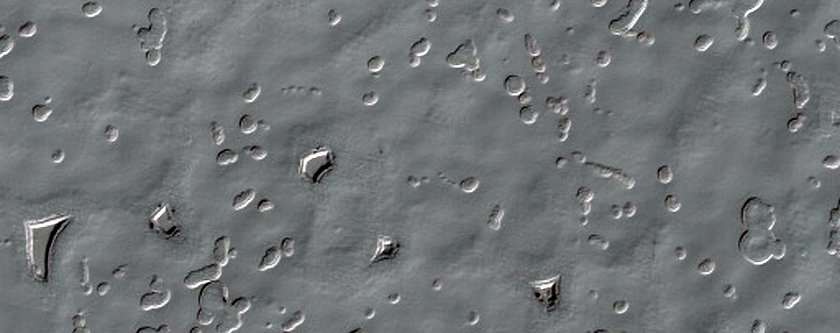 516-Meter Diameter Crater on South Polar Layered Deposits
