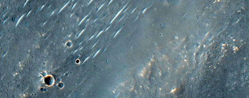 Large Fan in Crater with Ridges
