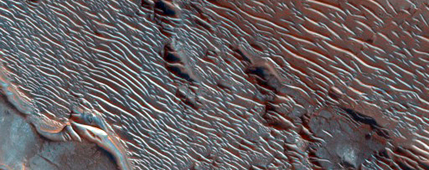 Light-Toned Fragments in Linear Depressions
