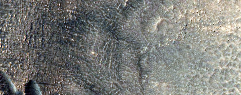 Vízmosások egy kráterfalban