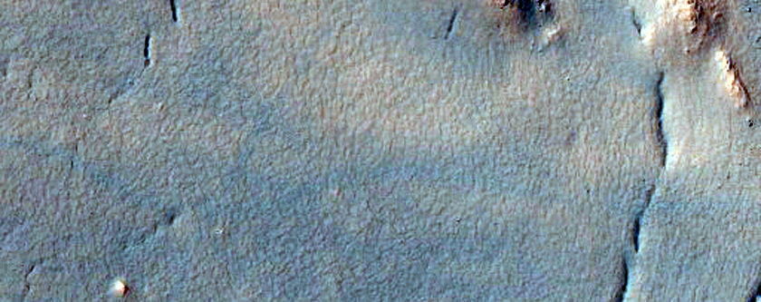 Дно кратера в Южном полушарии Марса