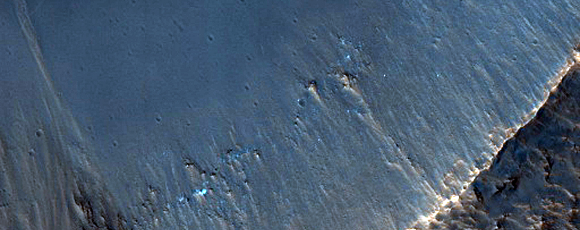 Candidate Future Landing Site in Eos Mensa Crater