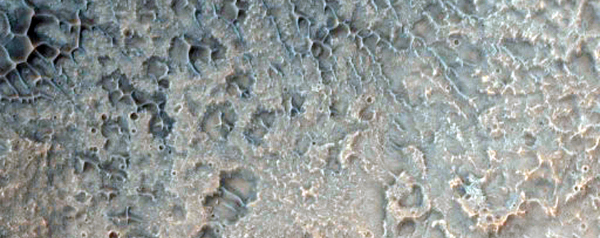 Interior and Ejecta of Well-Preserved Crater in Hesperia Planum
