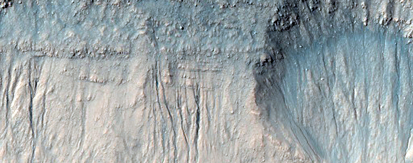 Monitor Crater Slope in Terra Sirenum
