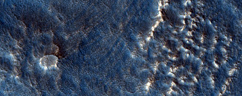 Curved Ridge in Ismenius Lacus
