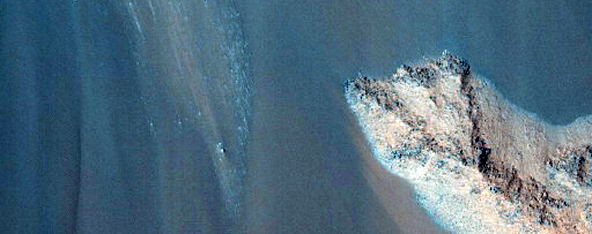 Steep Slope in Coprates Chasma