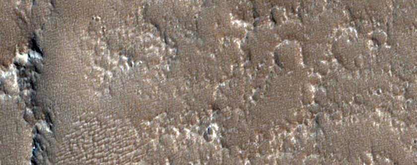 Mare-Type Ridge Crossing Trough in Western Lunae Planum
