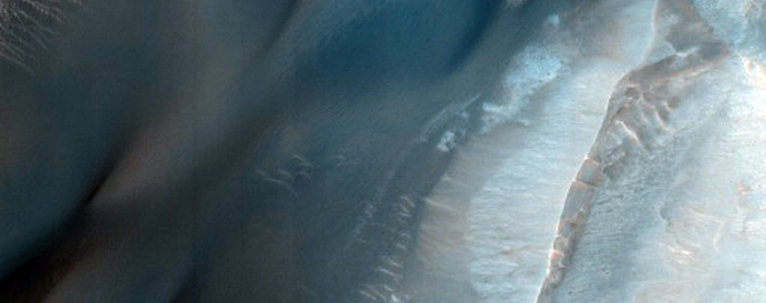 Monitor Slopes in Northeast Melas Chasma
