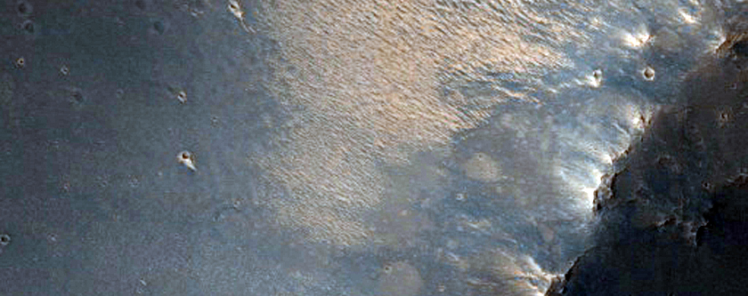Lava Flows in Daedalia Planum
