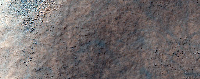 East Rim of Crater in Terra Sirenum
