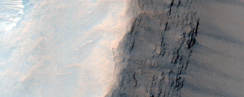 Western Wall and Rim of Crater in Hesperia Planum
