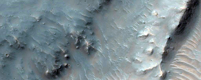 Well-Preserved 7-Kilometer Impact Crater
