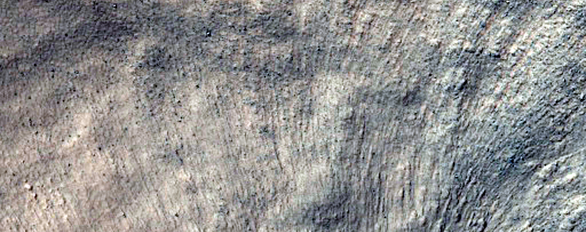 Thermally Distinct Crater Near Reull Vallis
